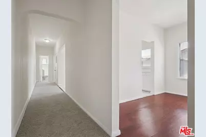 1464 W 35th Pl, Los Angeles, CA 90018 - Photo 16