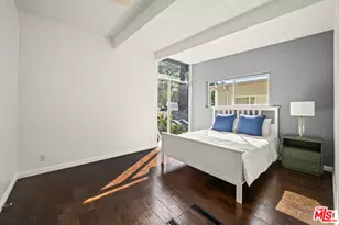 9827 Yoakum Dr, Beverly Hills, CA 90210 - Photo 18