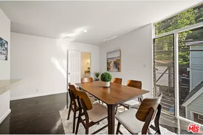 9827 Yoakum Dr, Beverly Hills, CA 90210 - Photo 12