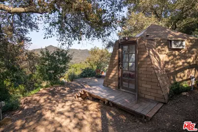 19963 Observation Dr, Topanga, CA 90290 - Photo 28