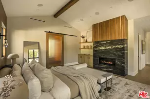 196 S Greenfield Ave, Los Angeles, CA 90049 - Photo 22