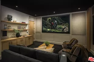 196 S Greenfield Ave, Los Angeles, CA 90049 - Photo 28