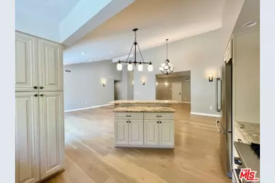 1080 Finrod Ct, Westlake Village, CA 91361 - Photo 10