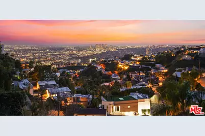 1701 Viewmont Dr, Los Angeles, CA 90069 - Photo 2