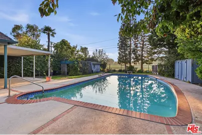 563 Wilcox Ave, Los Angeles, CA 90004 - Photo 32