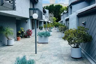 1925 S Beverly Glen Blvd, Los Angeles, CA 90025 - Photo 4