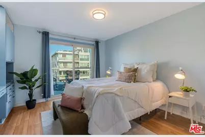 1645 Malcolm Ave #302, Los Angeles, CA 90024 - Photo 32