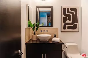 655 S Hope St, Los Angeles, CA 90017 - Photo 26
