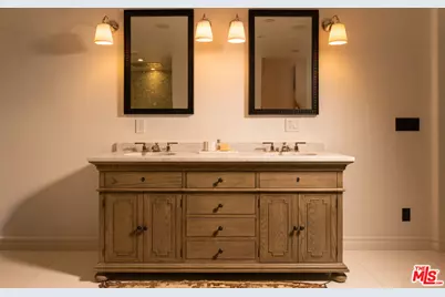 26799 Sea Vista Dr, Malibu, CA 90265 - Photo 14