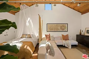 656 Angelus Pl, Venice, CA 90291 - Photo 40