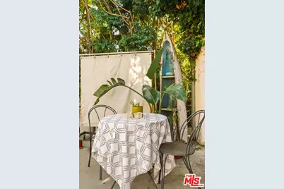 656 Angelus Pl, Venice, CA 90291 - Photo 48