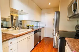 100 S Doheny Dr, Los Angeles, CA 90048 - Photo 12