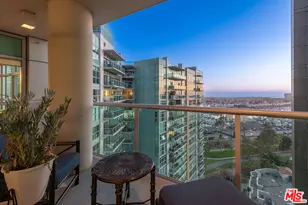 13700 Marina Pointe Dr, Marina del Rey, CA 90292 - Photo 30