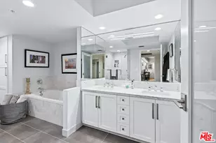 13700 Marina Pointe Dr, Marina del Rey, CA 90292 - Photo 14