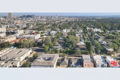 5014 Rosewood Ave #1/2, Los Angeles, CA 90004 - Photo 42