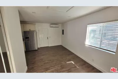 17629 Burbank Blvd, Encino, CA 91316 - Photo 48