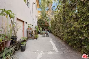 436 Normandie Pl, Los Angeles, CA 90004 - Photo 6
