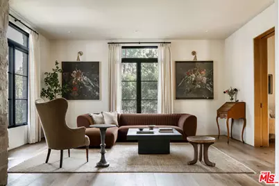 12040 Maxwellton Rd, Studio City, CA 91604 - Photo 2