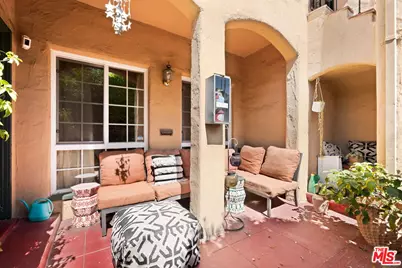4253 Franklin Ave, Los Angeles, CA 90027 - Photo 26