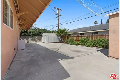 19007 Vanowen St, Reseda, CA 91335 - Photo 30