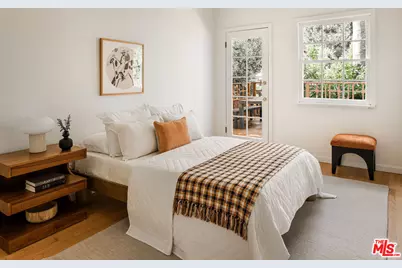 2916 Swan Pl, Los Angeles, CA 90026 - Photo 24