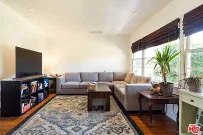 7854 Agnes Ave, North Hollywood, CA 91605 - Photo 12