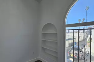 520 W 82nd St, Los Angeles, CA 90044 - Photo 14