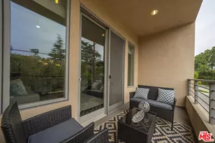 1318 Roxbury Dr, Los Angeles, CA 90035 - Photo 4