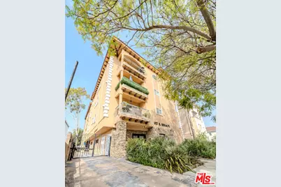 957 S Wilton Pl #1, Los Angeles, CA 90019 - Photo 1