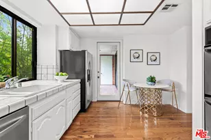 4736 Park Encino Ln, Encino, CA 91436 - Photo 16