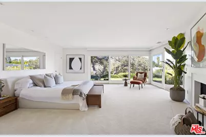 224 Glenroy Pl, Los Angeles, CA 90049 - Photo 20