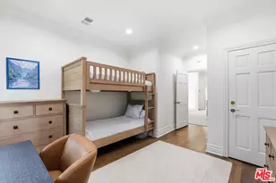 154 S Anita Ave, Los Angeles, CA 90049 - Photo 32