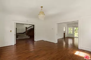 2302 S Budlong Ave, Los Angeles, CA 90007 - Photo 8