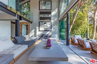 1509 Amalfi Dr, Pacific Palisades, CA 90272 - Photo 4