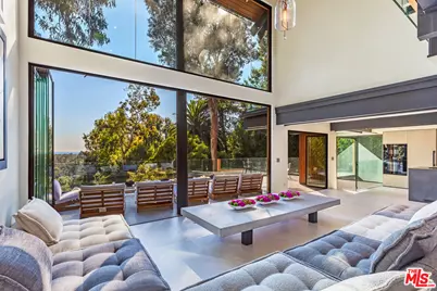 1509 Amalfi Dr, Pacific Palisades, CA 90272 - Photo 6