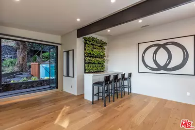 1509 Amalfi Dr, Pacific Palisades, CA 90272 - Photo 32