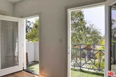 7920 Anise Ave #1, Los Angeles, CA 90045 - Photo 20