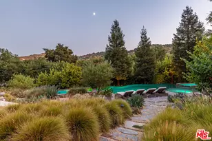 20580 Natoma Estates Dr, Woodland Hills, CA 91364 - Photo 32