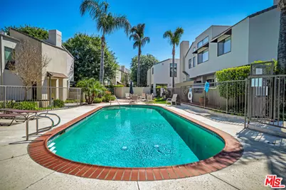 4267 Las Virgenes Rd #1, Calabasas, CA 91302 - Photo 32