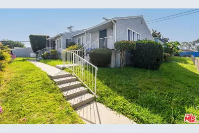 9506 S Manhattan Pl, Los Angeles, CA 90047 - Photo 2