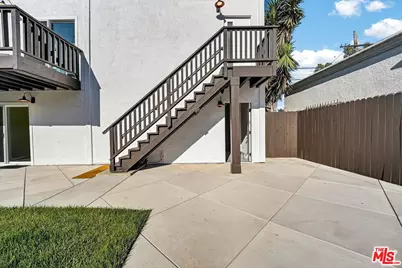 2460 Stoner Ave, Los Angeles, CA 90064 - Photo 14