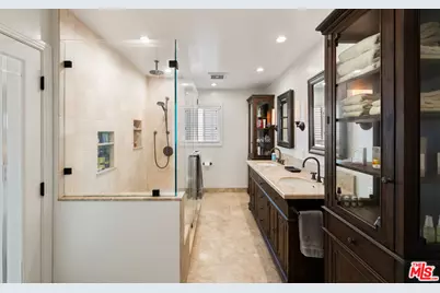 697 Washington Blvd, Marina del Rey, CA 90292 - Photo 14