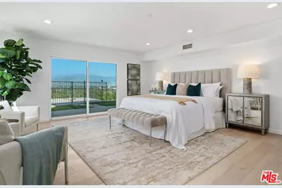 11725 Laurelwood Dr, Studio City, CA 91604 - Photo 20