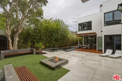 624 23rd St, Santa Monica, CA 90402 - Photo 2