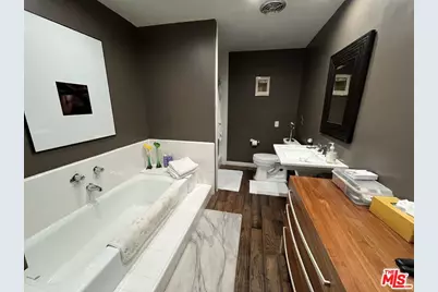2175 S Beverly Glen Blvd #201, Los Angeles, CA 90025 - Photo 8