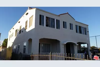 673 E 50th St, Los Angeles, CA 90011 - Photo 2