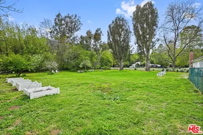 1520 Bonnell Dr, Topanga, CA 90290 - Photo 20