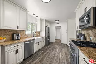 10411 St James Ave, South Gate, CA 90280 - Photo 8