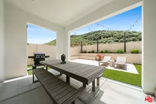 19254 Blackthorn Dr, Santa Clarita, CA 91351 - Photo 44