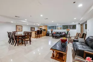 441 N Oakhurst Dr, Beverly Hills, CA 90210 - Photo 22